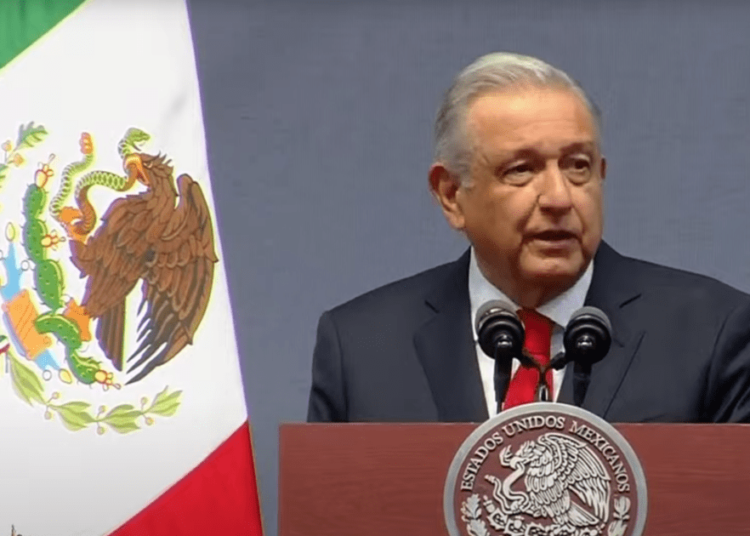 México contempla «todo tipo de represalias» comerciales contra EE.UU. por su «discriminatoria» iniciativa de incentivos a los autos eléctricos