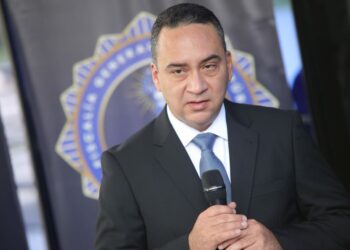 Fiscal General presentará demanda contra David Munguía Payés, su esposa y 2 de sus hijas por Enriquecimiento Ilícito