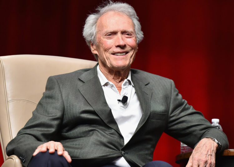 El increíble destino de Clint Eastwood: se hizo actor por casualidad, al estrellarse el avión en el que viajaba