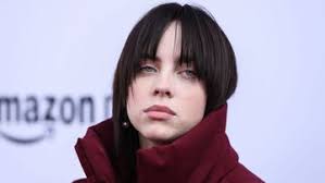 Billie Eilish asegura que se contagió con covid-19 y «habría muerto» si no se hubiera vacunado