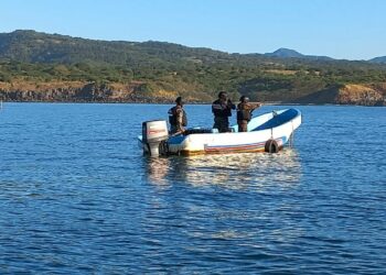 Fuerza Naval continúa la búsqueda de un joven arrastrado por las corrientes marinas en Jucuarán, Usulután