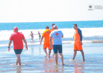 Gobierno verifica funcionamiento de Unidad de Guardavidas en playas y sitios turísticos durante festividades de fin de año