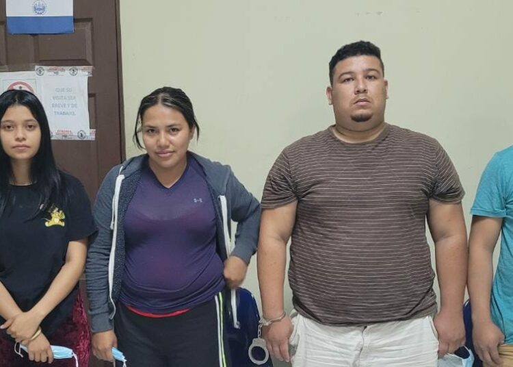 Cinco personas son capturadas por hackeo de cuentas bancarias en San Miguel