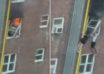 (VIDEO) El dramático momento en el que dos adolescentes bajan por la tubería de un edificio en llamas en Nueva York
