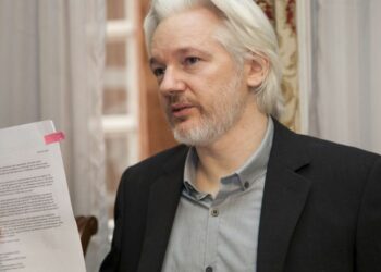 El Tribunal Superior de Justicia de Londres autoriza la extradición de Assange a EE.UU.