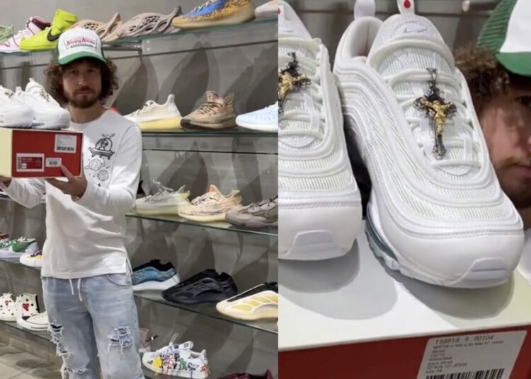 Luisito Comunica presume los “zapatos de Jesús”, valen más de cinco mil dólares