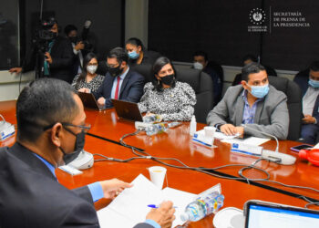 Ministra de Economía presenta a diputados propuesta para reformas a la Ley de Zonas Francas