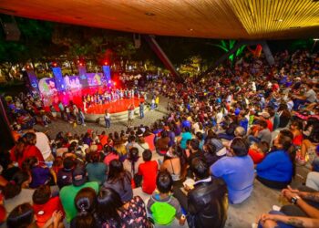 Villa Navideña abre sus puertas en parque Cuscatlán como lugar de esparcimiento familiar y cultural