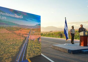 Presidente Bukele inaugura Periférico Claudia Lars