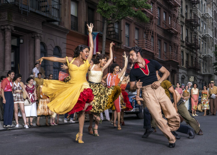 Steven Spielberg estrenará nueva versión de «Amor sin Barreras»