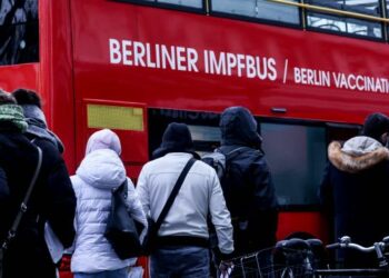 Alemania prohibirá a los no vacunados acceder a comercios no esenciales, restaurantes, templos y lugares de ocio