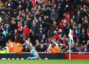 El 2022 arrancó con un partidazo en la Premier League: Manchester City le dio vuelta al marcador sobre la hora al Arsenal