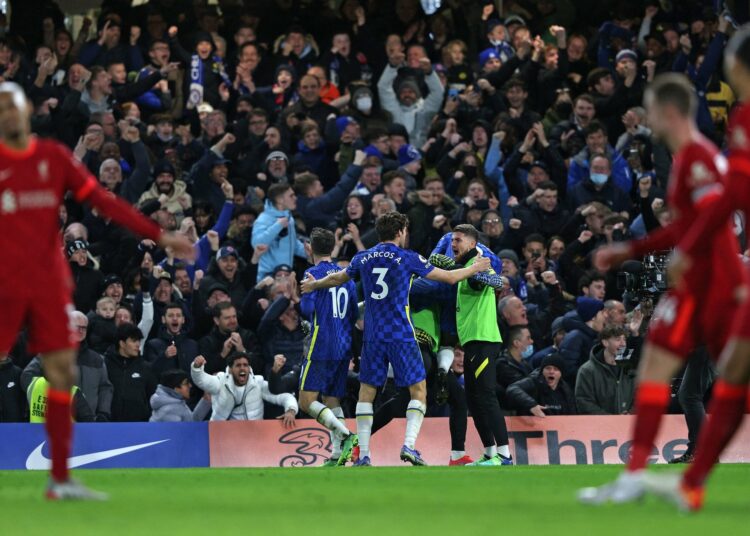 Chelsea empata 2-2 con Liverpool y se mantiene segundo