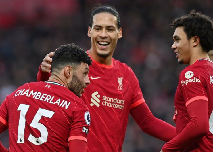 El Liverpool vence 3-0 al Brentford y se pone segundo