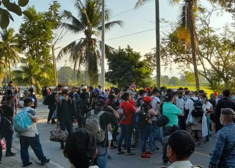 Detenidas en Guatemala 300 personas de la primera caravana migrante de 2022