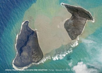 Australia y Nueva Zelanda enviaron aviones para evaluar los daños en Tonga tras la erupción del volcán