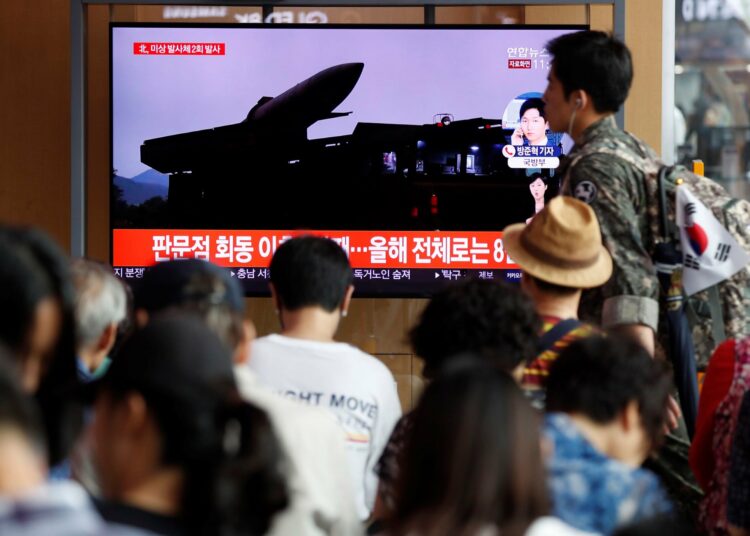 Corea del Norte disparó dos nuevos proyectiles no identificados hacia el mar de Japón, el cuarto lanzamiento en el mes