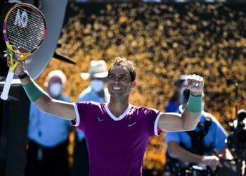 Rafael Nadal comenzó con el pie derecho en un Abierto de Australia en el que puede hacer historia