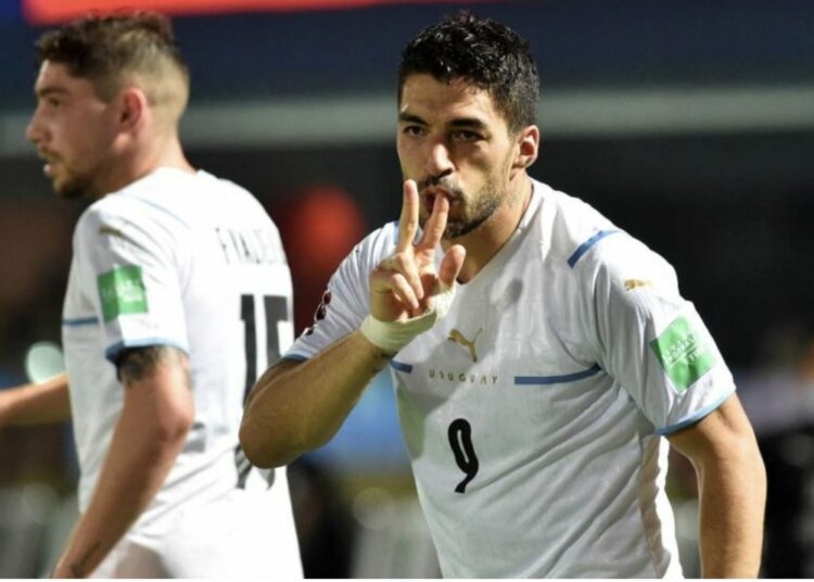 Con un golazo de Luis Suárez, Uruguay le ganó 1-0 a Paraguay en Asunción y se ilusiona con Qatar 2022