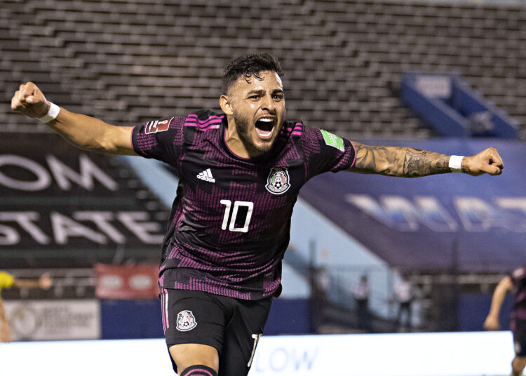 México remonta ante Jamaica y sigue 3ro en la octagonal