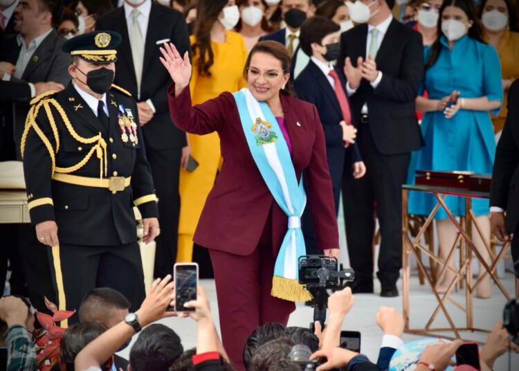 EE.UU. afirmó que la llegada de Xiomara Castro a la presidencia de Honduras representa un “cambio positivo”