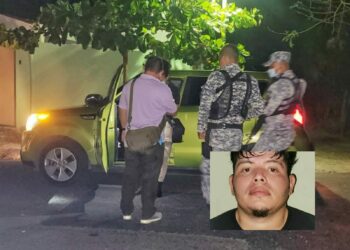 Capturan en flagrancia a sujeto que intentaba robar un vehículo a punta de pistola