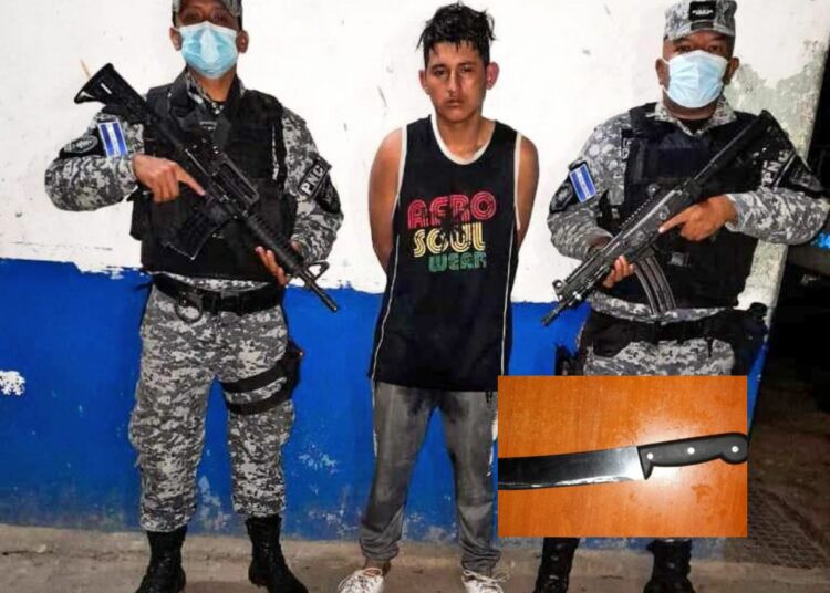 Capturan a pandillero que robó a punta de cuchillo en un autobús