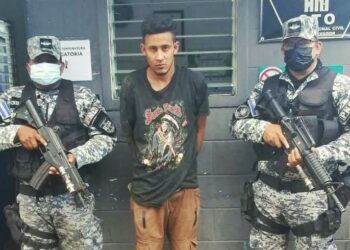 Capturan a sujeto en el momento exacto que transportaba abundante droga