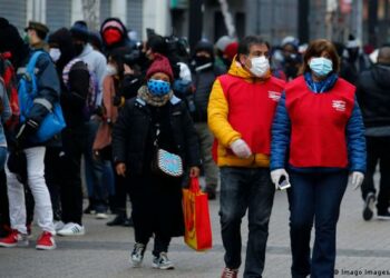 Chile bate récord de contagios diarios con 9 mil 300 nuevos casos