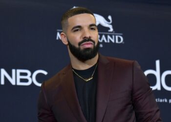 Drake acusado por una modelo de ‘quemarla’ tras ponerle salsa picante a un preservativo