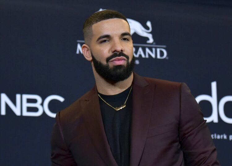 Drake acusado por una modelo de ‘quemarla’ tras ponerle salsa picante a un preservativo