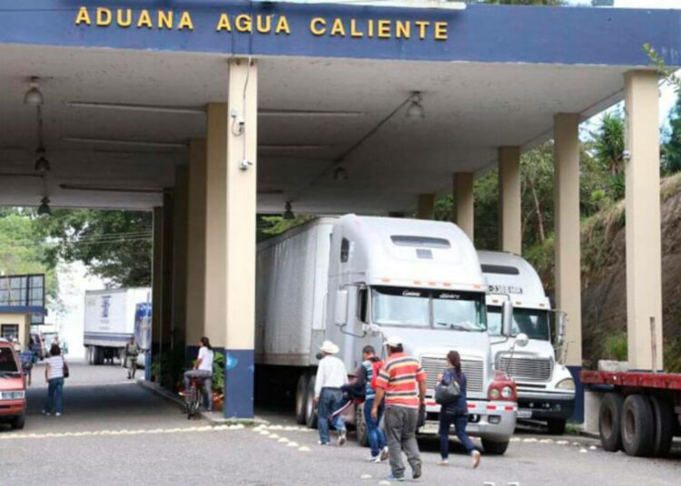 Guatemala exigirá esquema completo de vacunación a extranjeros