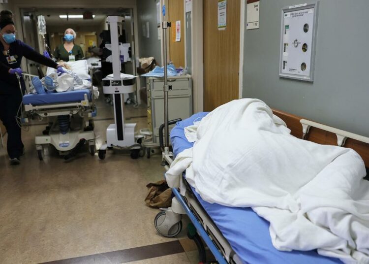 Estados Unidos bate nuevo récord de hospitalizaciones por covid: más de 145 mil pacientes