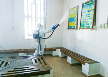 Salud realiza jornada de desinfección en Hospital Nacional de Sonsonate