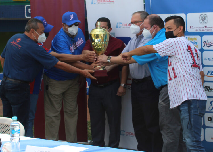 La Liga Nacional de Béisbol inicia este sábado sin público por incremento casos covid