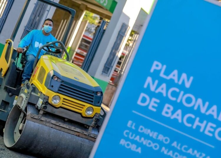 DOM inicia Plan Nacional de Bacheo en Sonsonate