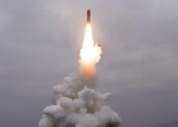 El régimen de Corea del Norte lanzó otro proyectil no identificado al mar de Japón