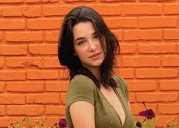 Muere modelo brasileña de 18 años por Covid-19