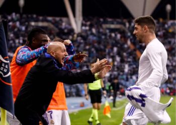 Barcelona 2-3 Real Madrid: Un gol de Valverde en la prórroga le da el pase a la final de Supercopa a los merengues