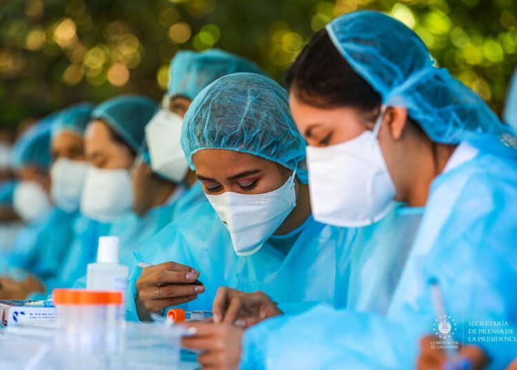 Tamizajes comunitarios llegan a Sesori, Apastepeque, Chalchuapa y San Juan Opico para identificación oportuna de casos de COVID-19