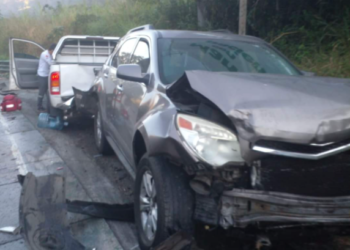 Se reportan cuatro lesionados por múltiple accidente en carretera Los Chorros
