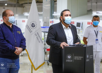 Se reduce a 3 meses la espera para la aplicación de la tercera dosis de la vacuna anticovid-19 en El Salvador