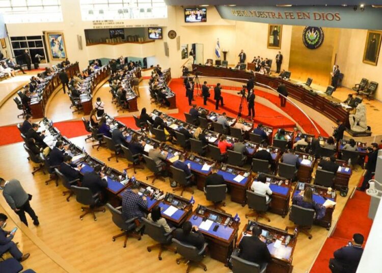 Asamblea avala crédito de 5.5 millones de euros para prevención y rehabilitación de jóvenes en riesgo