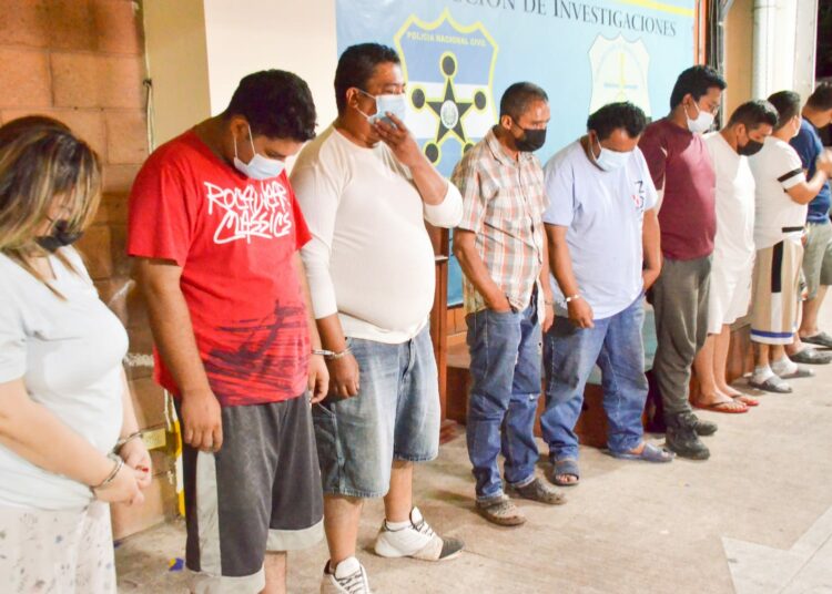 PNC y FGR ejecutan operativo contra organización que robaba vehículos a nivel nacional