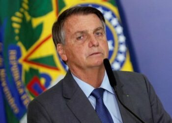 Bolsonaro fue hospitalizado de urgencia en Brasil con posible obstrucción intestinal