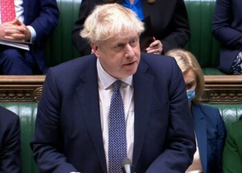 Boris Johnson anuncia el fin del uso obligatorio de mascarillas y pases covid en el Reino Unido desde la próxima semana
