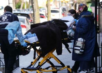 Estados Unidos registró más de un millón de casos de COVID-19 en un día, récord mundial desde el inicio de la pandemia