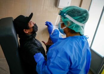 Se confirman en Cataluña los primeros casos de ‘flurona’, la infección conjunta de coronavirus y gripe