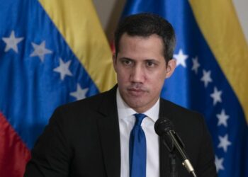 Oposición ratifica a Guaidó como «encargado de la presidencia» de Venezuela