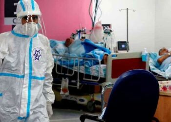 Israel detectó el primer caso de “flurona”, la infección simultánea de gripe y COVID-19